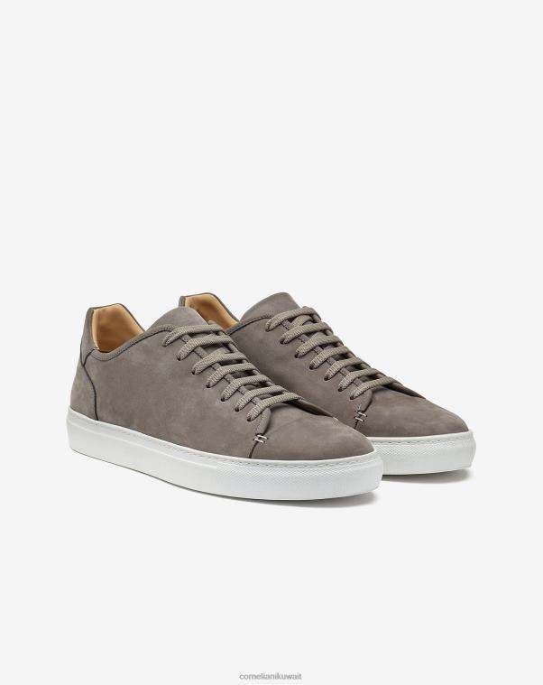 رجال Corneliani رمادي فاتح حذاء رياضي من جلد النوبوك باللون الرمادي الفاتح أحذية Z2F68404